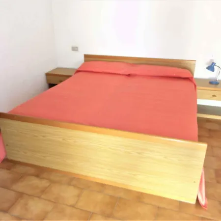 In 36609 アパート *