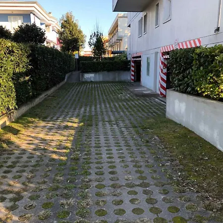 In 36609 * 比比翁